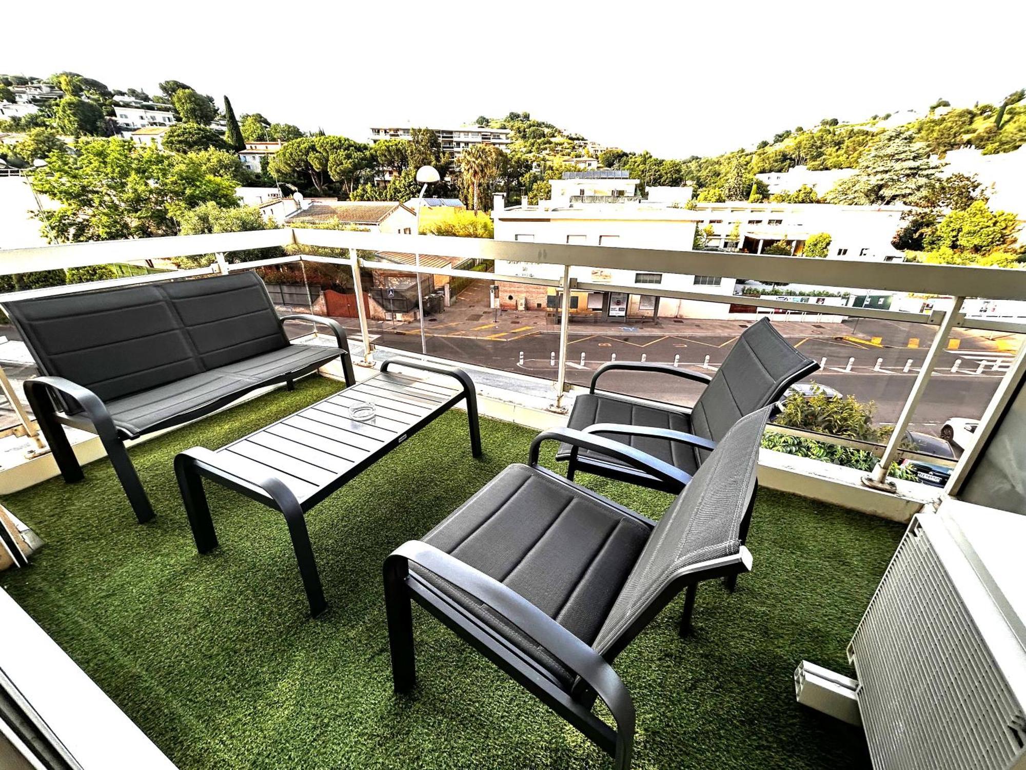 Superbe Studio Climatise Avec Terrasse Proche Mer Cagnes-sur-Mer Esterno foto
