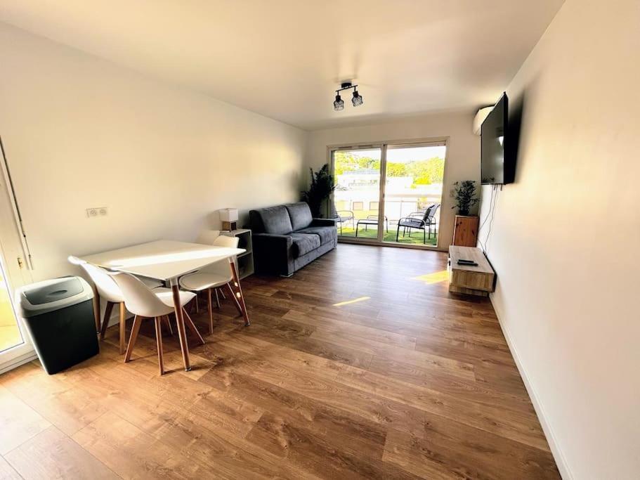 Superbe Studio Climatise Avec Terrasse Proche Mer Cagnes-sur-Mer Esterno foto