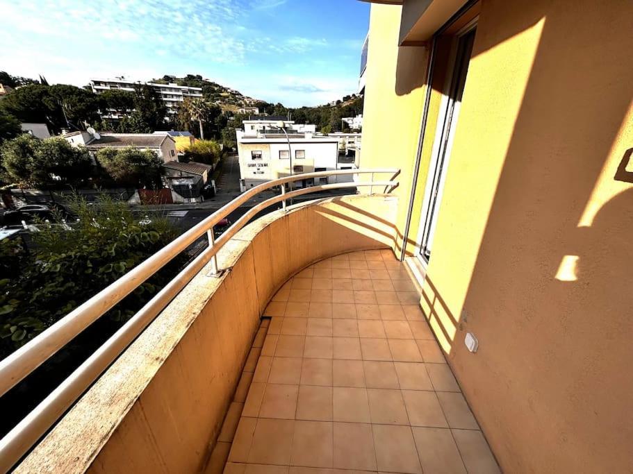 Superbe Studio Climatise Avec Terrasse Proche Mer Cagnes-sur-Mer Esterno foto